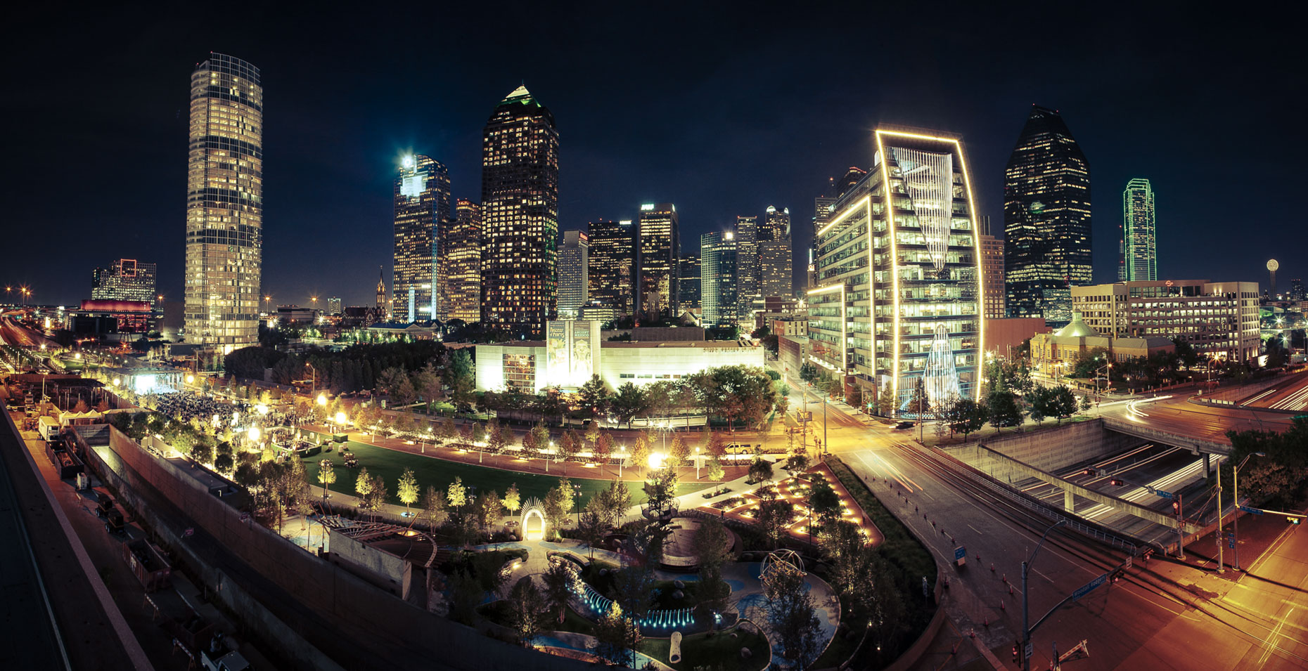 KLYDE_WARREN_PARK_PANO_TEST_12